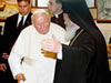 Viagem de S. Santidade o Papa João Paulo II à Grécia. Encontro em Atenas com S. Beatitude o Arcebispo Cristodoulos no dia 04 de maio de 2001.